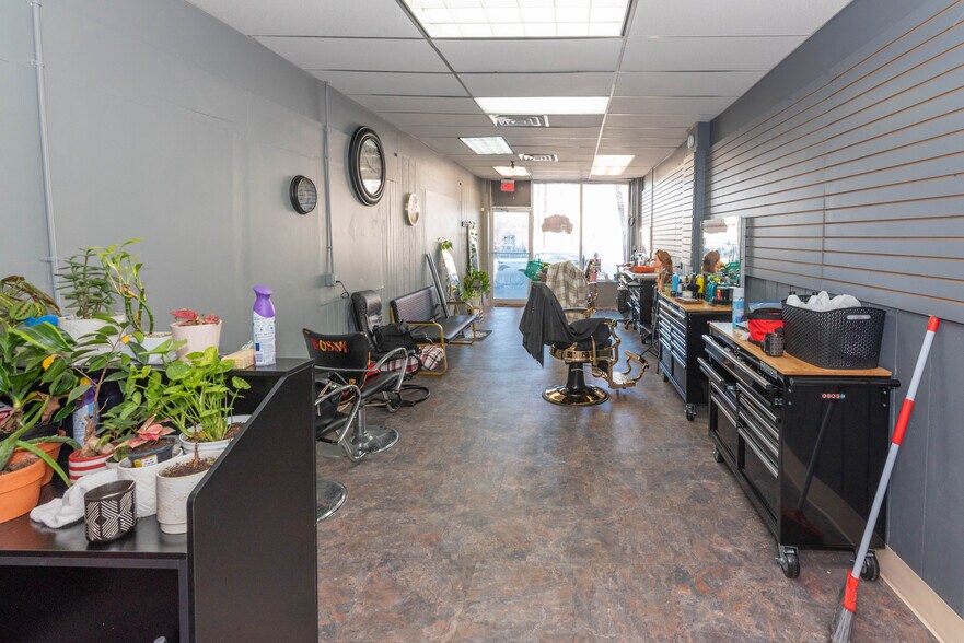 More Photos Of 3600 S Hanover St, Baltimore Storefront For Sale