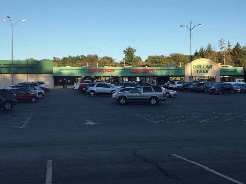 More Photos Of 1088-1100 N High St, Hillsboro General Retail For Lease