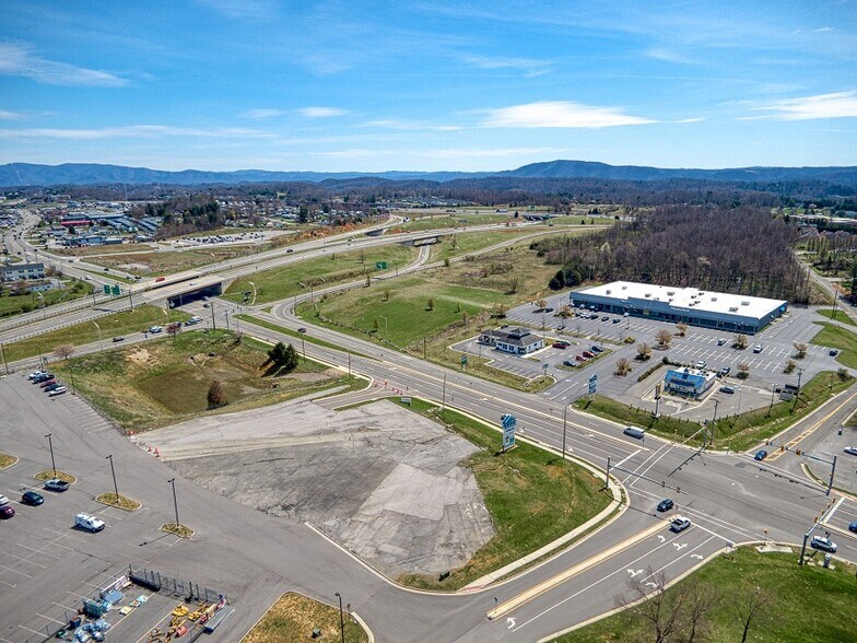 More Photos Of 1540 Roanoke St, Christiansburg Land For Lease