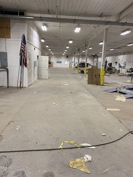 More Photos Of 311-405 19th St, Lubbock Warehouse For Sale