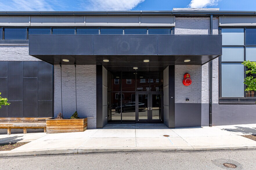 More Photos Of 3649 Mintwood St, Pittsburgh Loft Creative Space For Lease