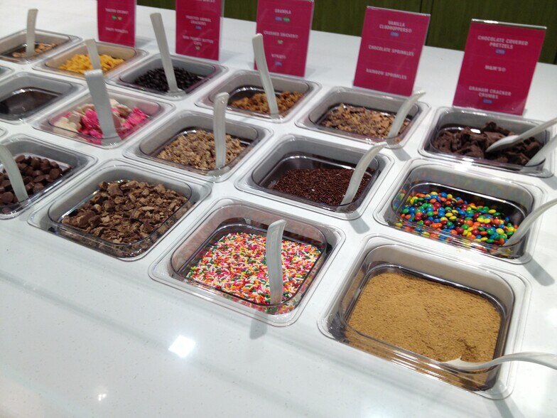 More Photos Of 77 Quaker Ridge Rd, New Rochelle General Retail For Lease