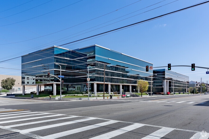 More Photos Of 12555 Jefferson Blvd, Los Angeles Office For Lease