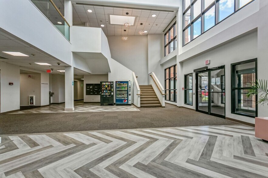 More Photos Of 400 Westage Business Center Dr, Fishkill Medical For Lease