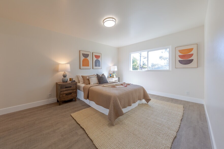 More Photos Of 628 W California Ave, Vista Apartments For Sale