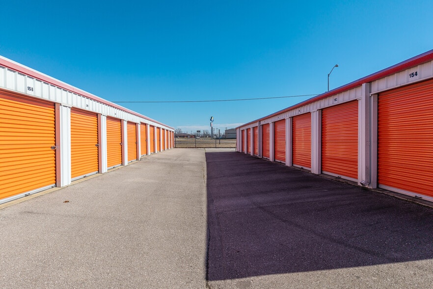 More Photos Of 14305 Saint Robert Outer Rd, Saint Robert Self Storage For Sale