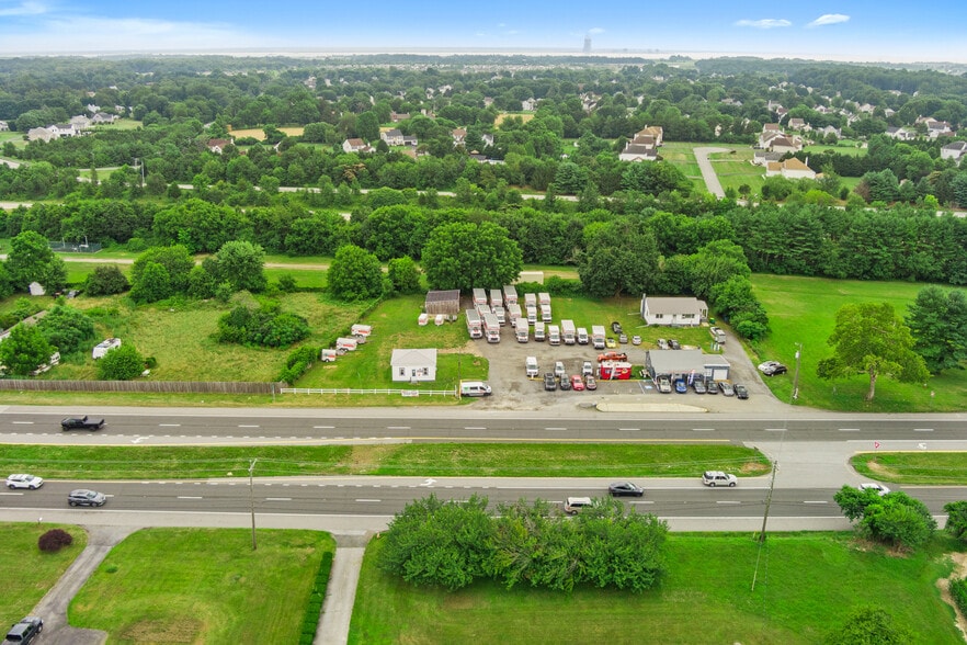 More Photos Of 2516-2518 N Dupont Pky, Middletown Freestanding For Sale