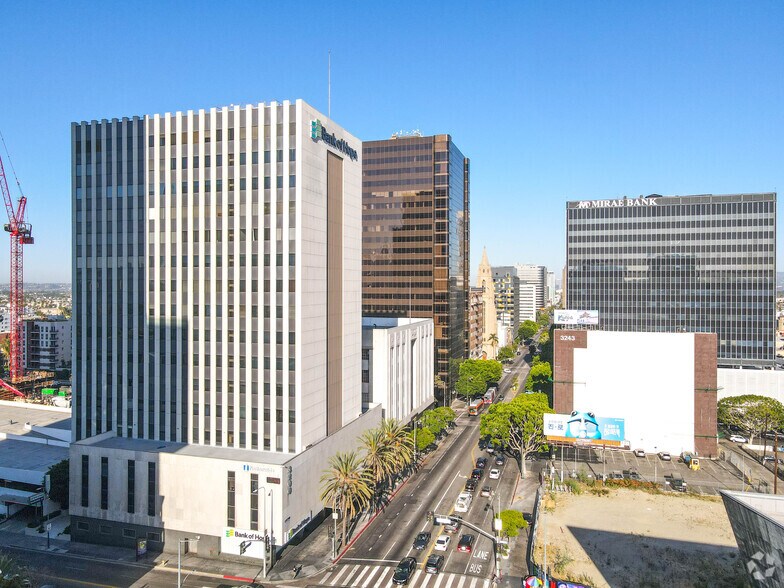 More Photos Of 3200 Wilshire Blvd, Los Angeles Office For Lease