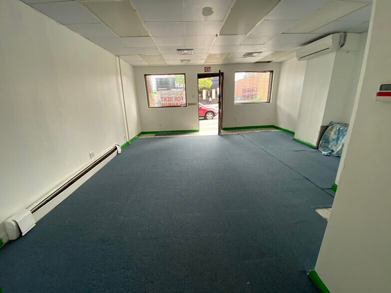 More Photos Of 1470 Williamsbridge Rd, Bronx Storefront Retail Residential For Lease