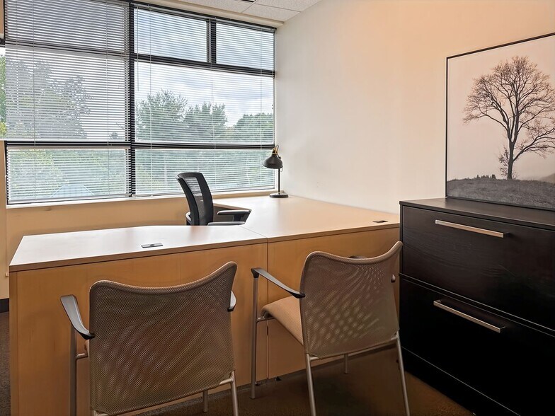 More Photos Of 7201 Wisconsin Ave, Bethesda Coworking Space