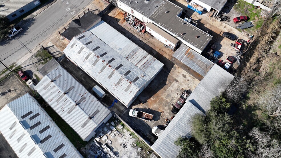 More Photos Of 4127 Weslow St, Houston Industrial For Lease
