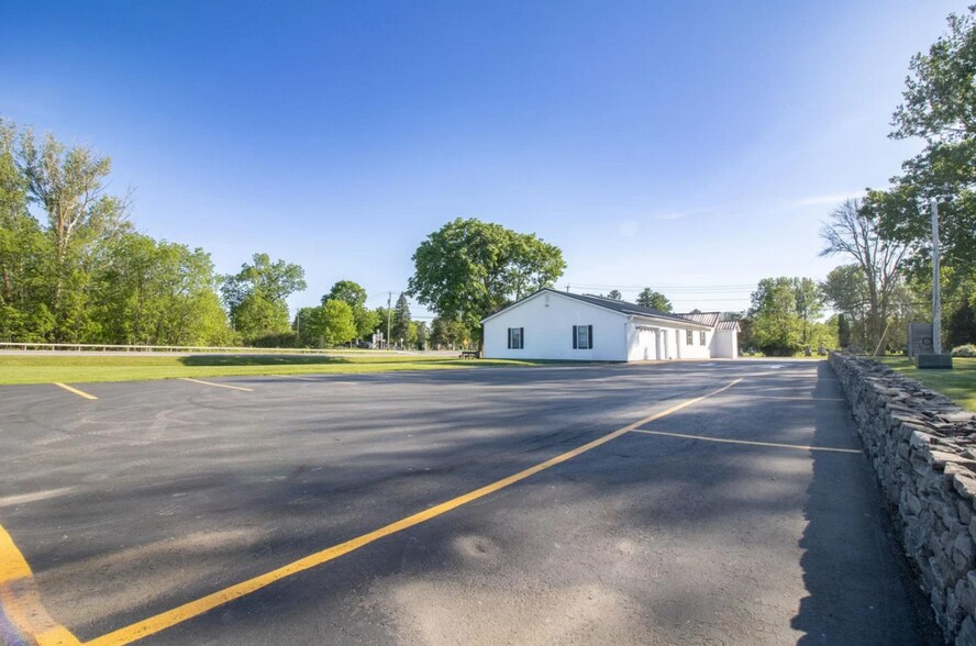 More Photos Of 5962 New York 812, Ogdensburg Medical For Sale