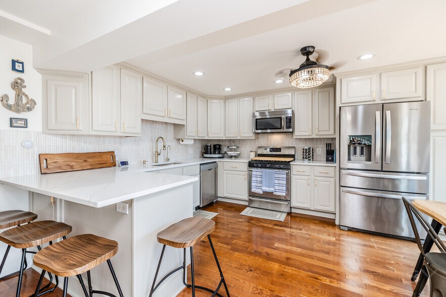 More Photos Of 13512 Dewey St, Cedar Lake Multifamily For Sale