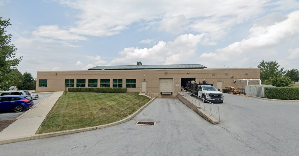 More Photos Of 3909 Tecport Dr, Harrisburg Flex For Lease
