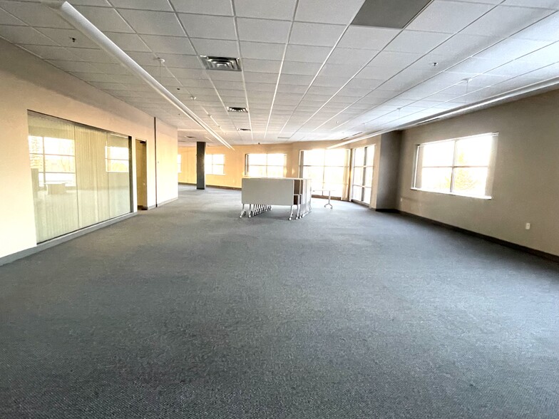More Photos Of 20855 Kensington Blvd, Lakeville Office For Lease