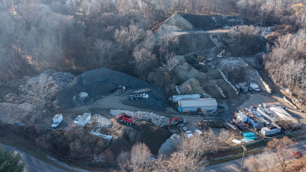 More Photos Of 18 Plumtrees Rd, Danbury Land For Sale