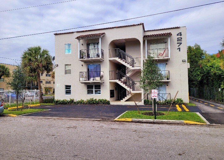 Primary Photo Of 4271 NW S Tamiami Canal Dr, Miami Apartments For Sale