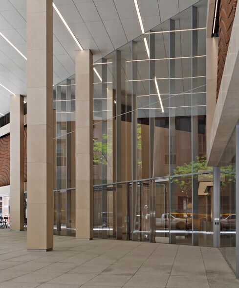 More Photos Of 560 Lexington Ave, New York Office For Lease