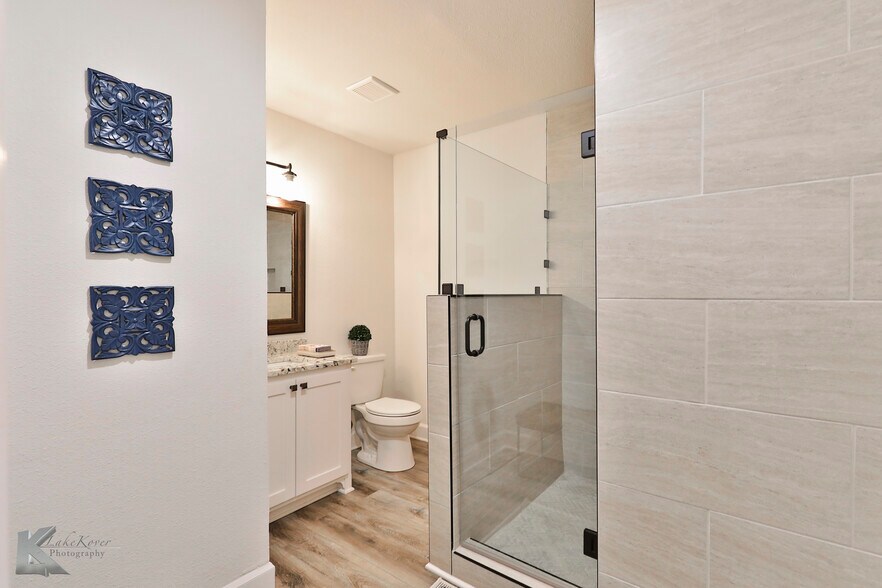 More Photos Of 2257 Industrial Blvd, Abilene Office For Sale