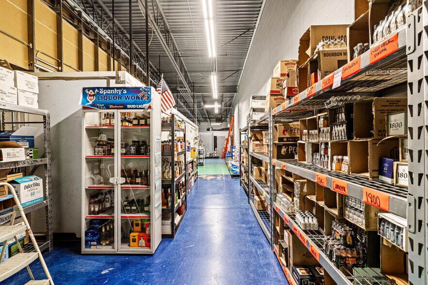 More Photos Of 1415 W US Highway 50, Pueblo Freestanding For Lease