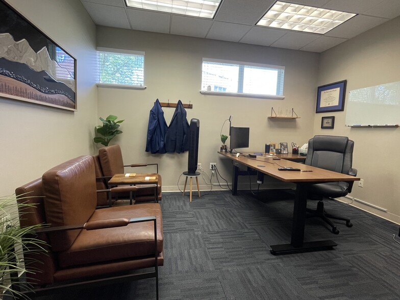 More Photos Of 4965 NW 8th Ave, Gainesville Office For Lease