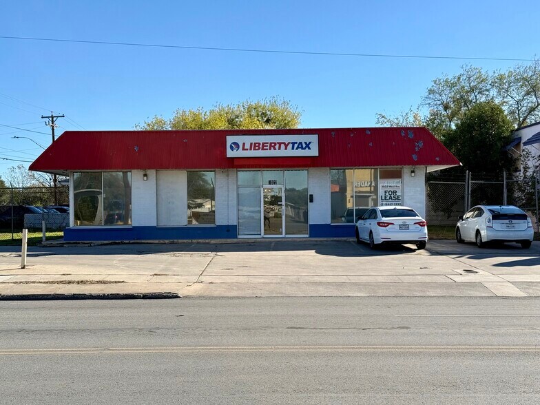 More Photos Of 3022 West Ave, San Antonio Storefront Retail Office For Lease
