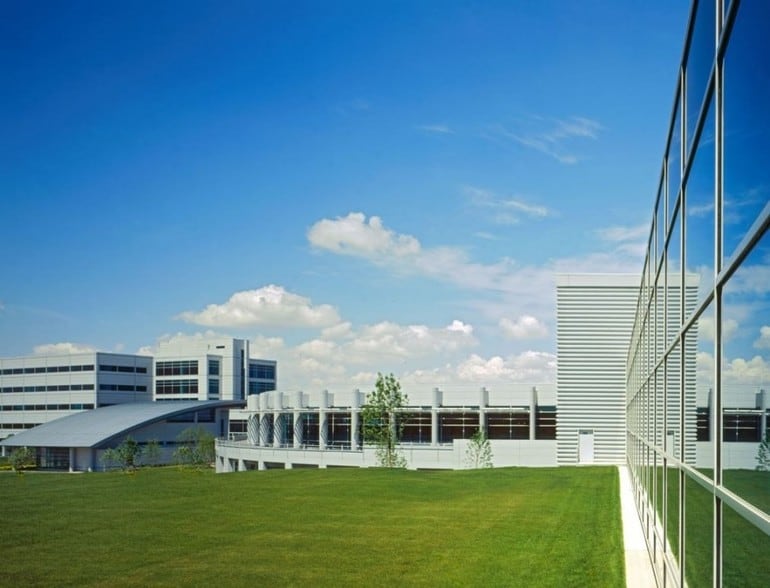 More Photos Of 2001 N Division St, Harvard Manufacturing For Lease