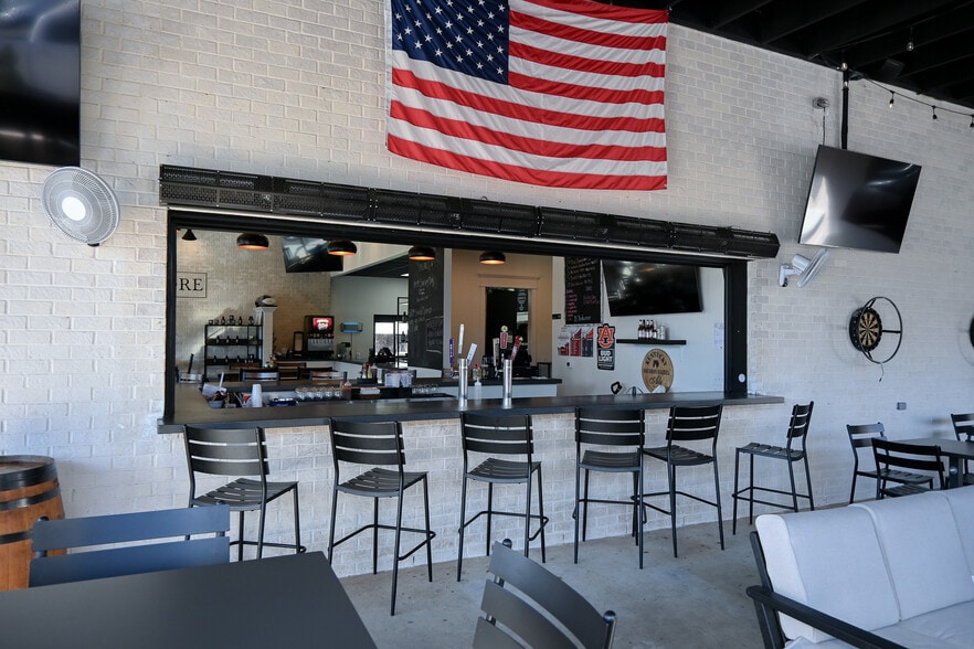More Photos Of 1947 Blake Bottom Rd NW, Huntsville Restaurant For Sale