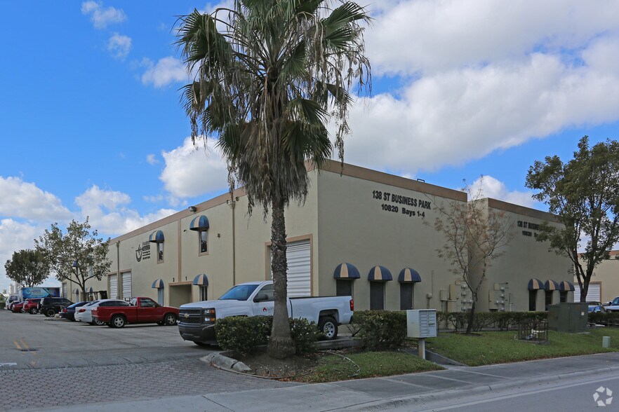 More Photos Of 10820 NW 138th St, Hialeah Warehouse For Lease