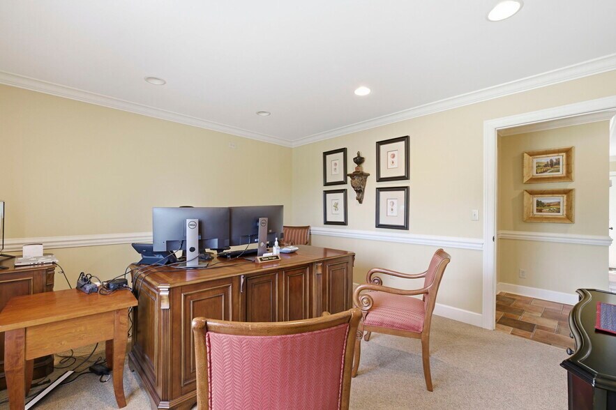 More Photos Of GA Hwy 136, LaFayette Bank For Sale