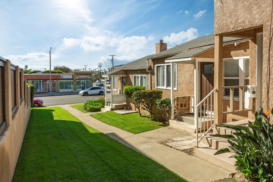 More Photos Of 702 S Pacific Coast Hwy, Redondo Beach Multifamily For Sale