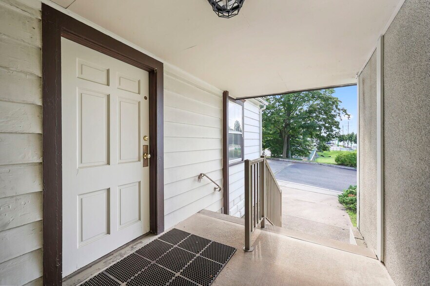 More Photos Of 151 Highway 37, Toms River Office For Sale