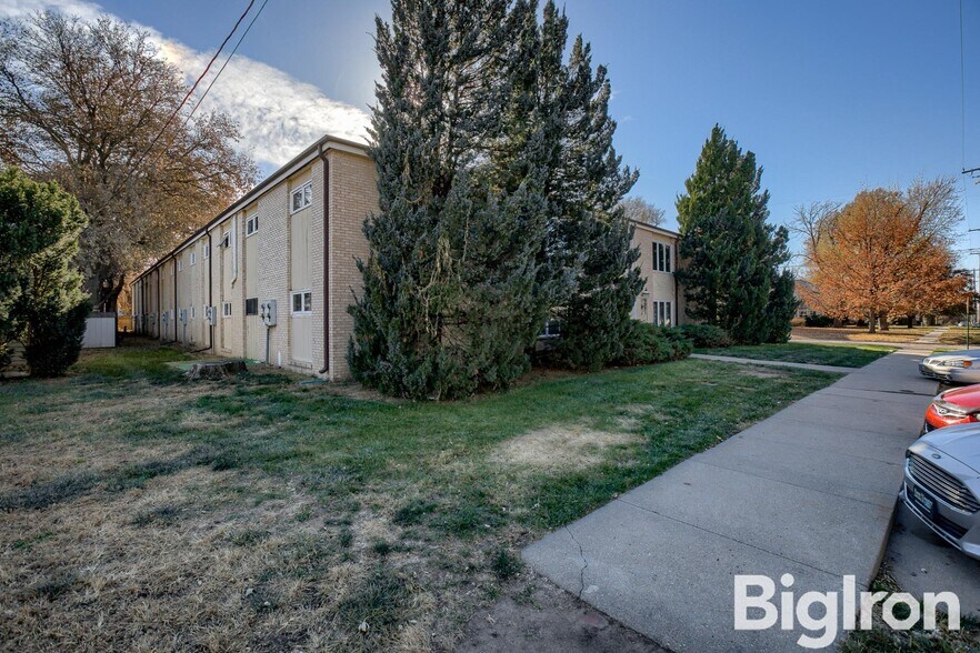 More Photos Of 1004 18th St, Belleville Apartments For Sale