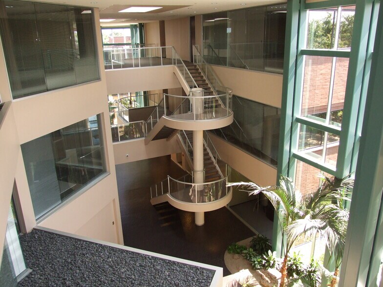 More Photos Of 4001 Technology Dr, Angleton Office For Lease