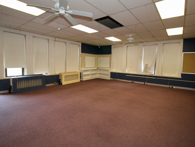 More Photos Of 115 Lewis Ave, Meriden Office Residential For Sale