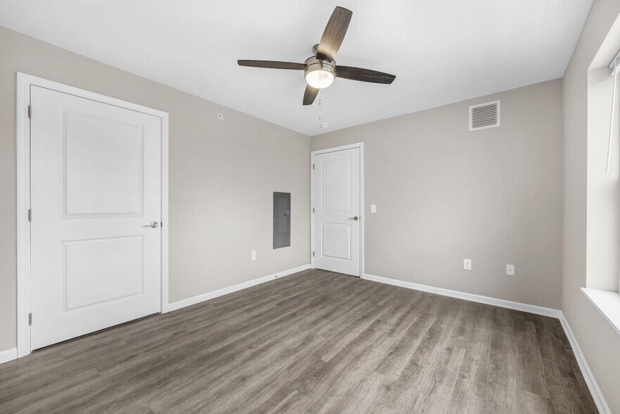 More Photos Of 6500 Powers Blvd, Parma Apartments For Lease