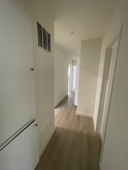 More Photos Of 553 N Flores St, Los Angeles Apartments For Sale