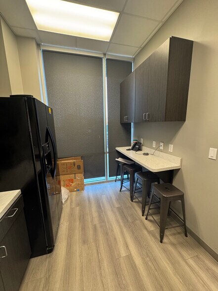 More Photos Of 1395 US Highway 183, Leander Unknown For Lease