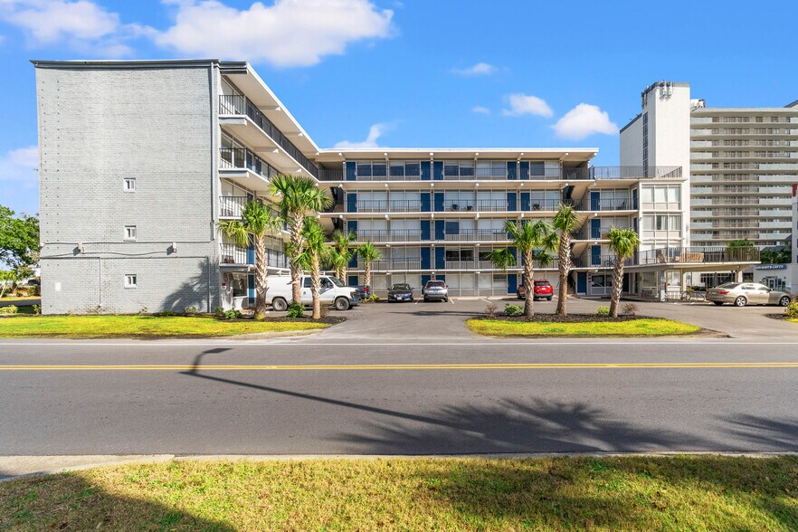 More Photos Of 2010 S Ocean Blvd, Myrtle Beach Apartments For Sale