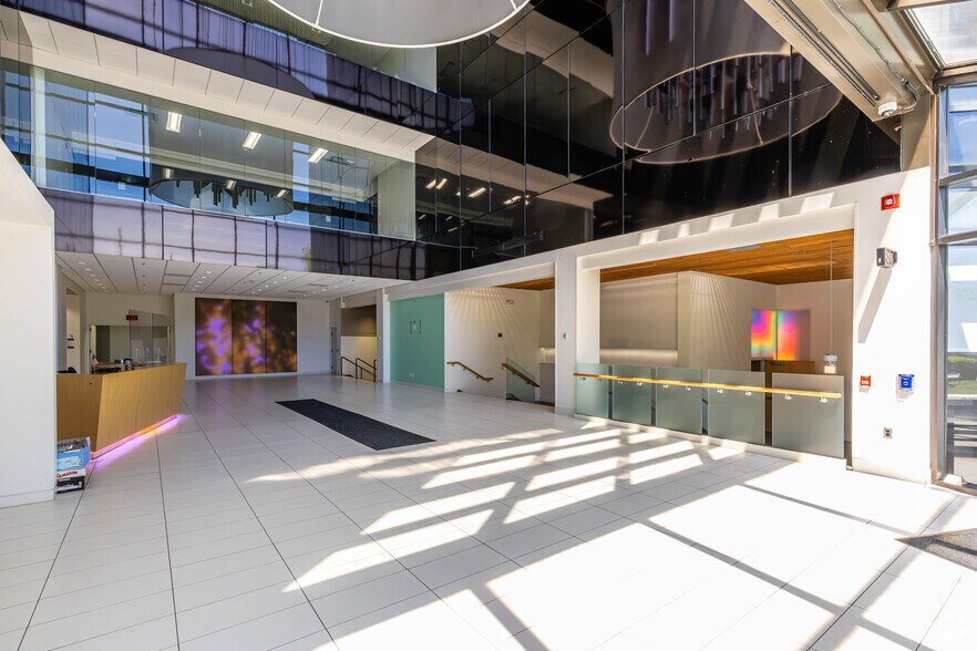 More Photos Of 200 Franklin Square Dr, Somerset Office For Lease