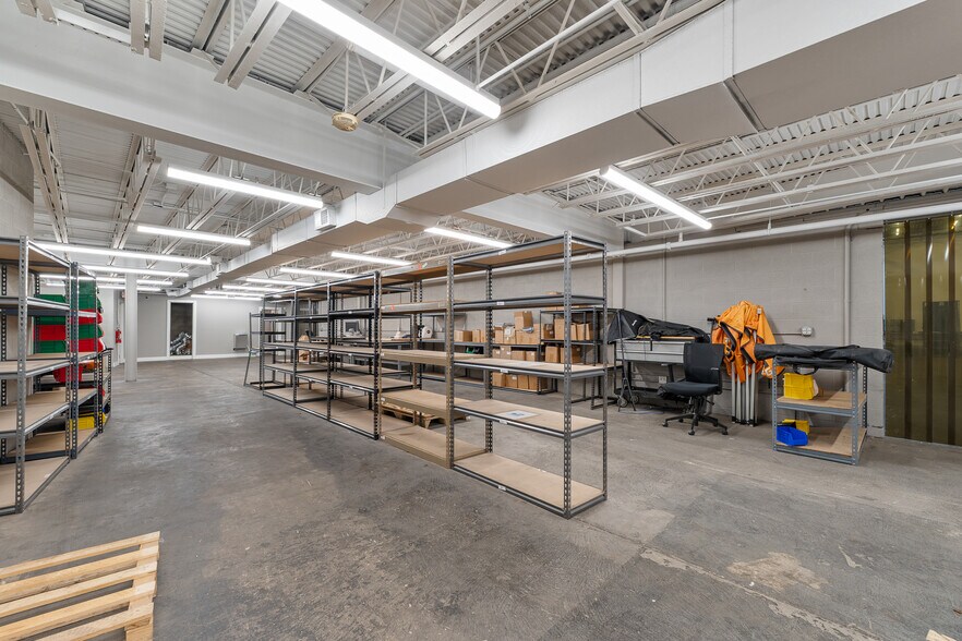 More Photos Of 1545 Hansford St, Charleston Light Distribution For Sale