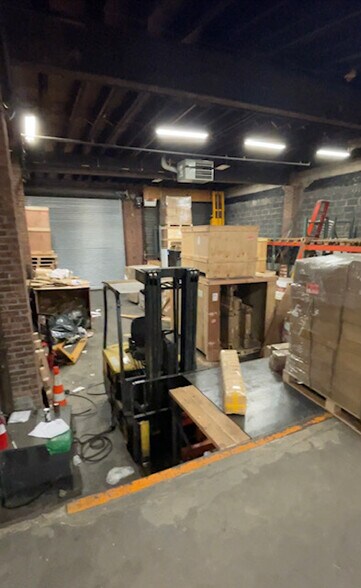 Primary Photo Of 8949 129 St, Richmond Hill Warehouse For Lease