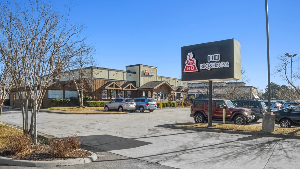 More Photos Of 5900 E Virginia Beach Blvd, Norfolk Unknown For Lease