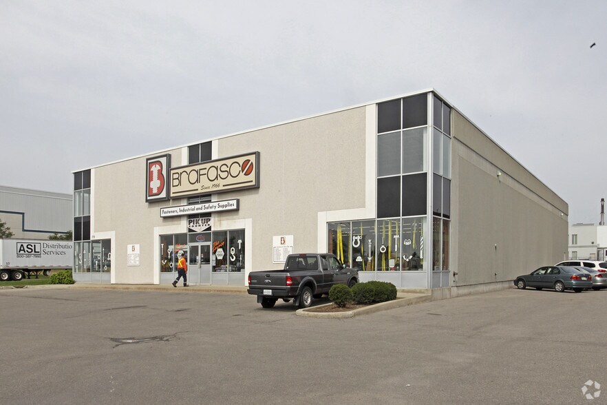More Photos Of 2709 Coventry Rd, Oakville Warehouse For Sale