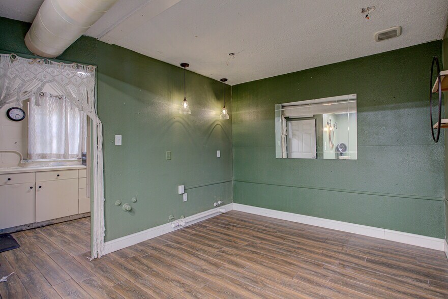 More Photos Of 203 Laurel St, Palatka Office For Sale