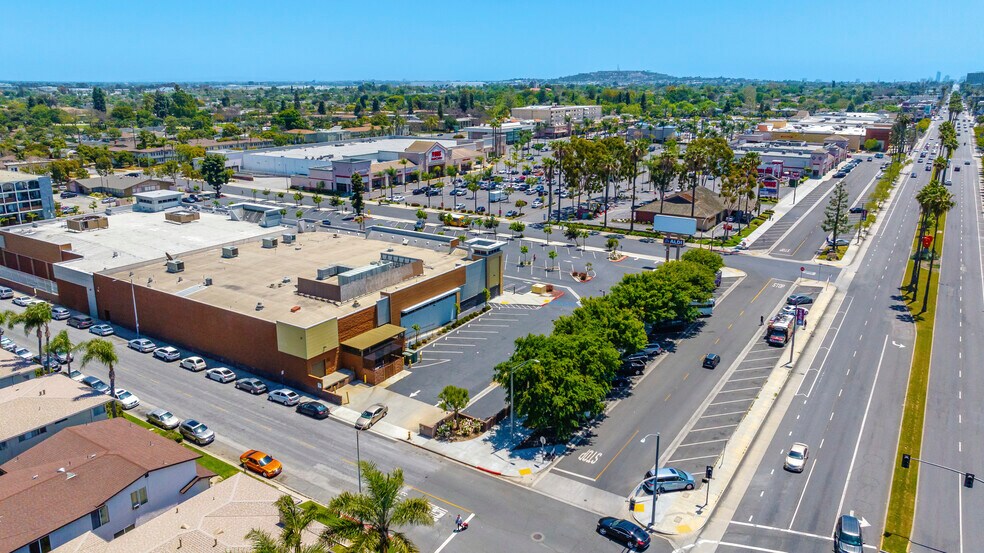 More Photos Of 4570-4580 Atlantic Ave, Long Beach Unknown For Lease