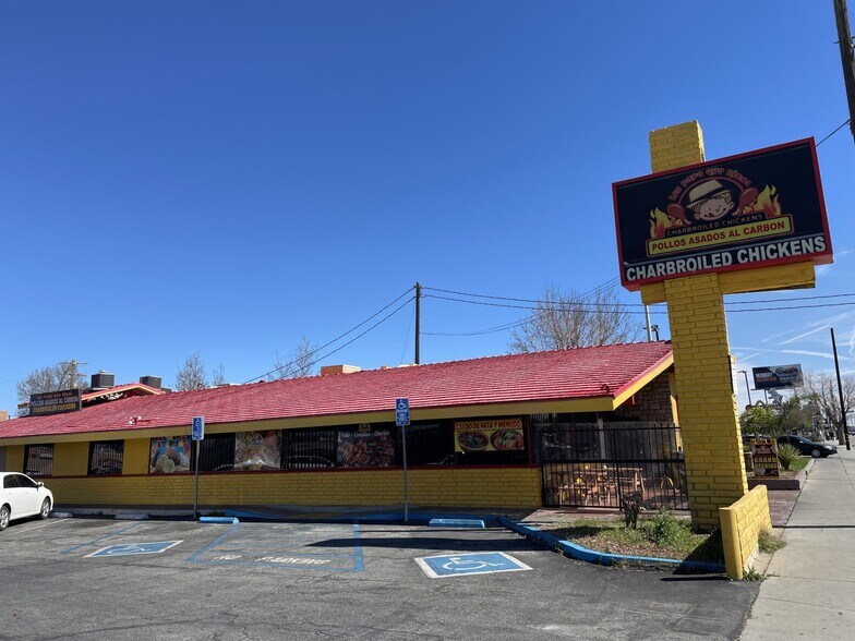 More Photos Of 45216-45232 10th St W, Lancaster Storefront For Sale