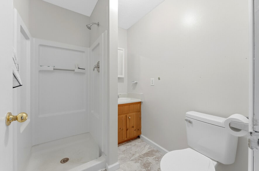 More Photos Of 409 McLane Avenue, Morgantown Apartments For Sale