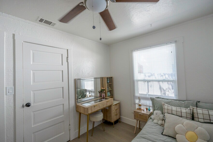 More Photos Of 117 Elliot St, Woodland Apartments For Sale