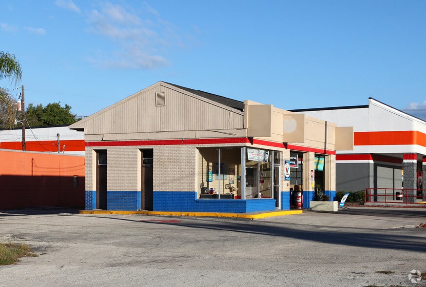 More Photos Of 3018 Cleveland Ave, Fort Myers Auto Repair For Sale
